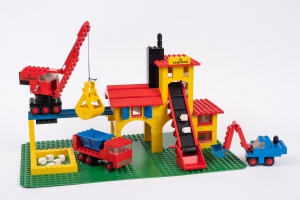 The LEGO 360 Gravel Quarry from 1974