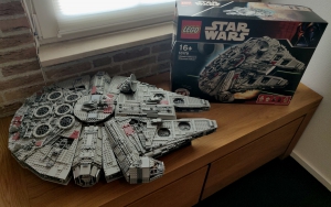 LEGO 10179 UCS Millennium Falcon
